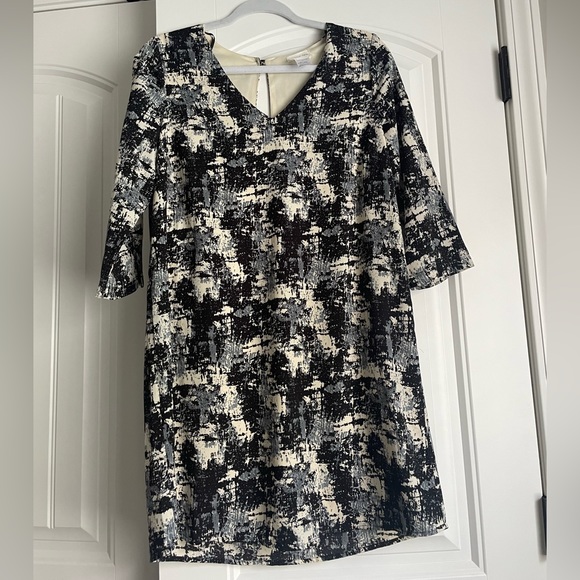 Sienna Sky Dresses & Skirts - Sienna Sky V-Neck dress size M